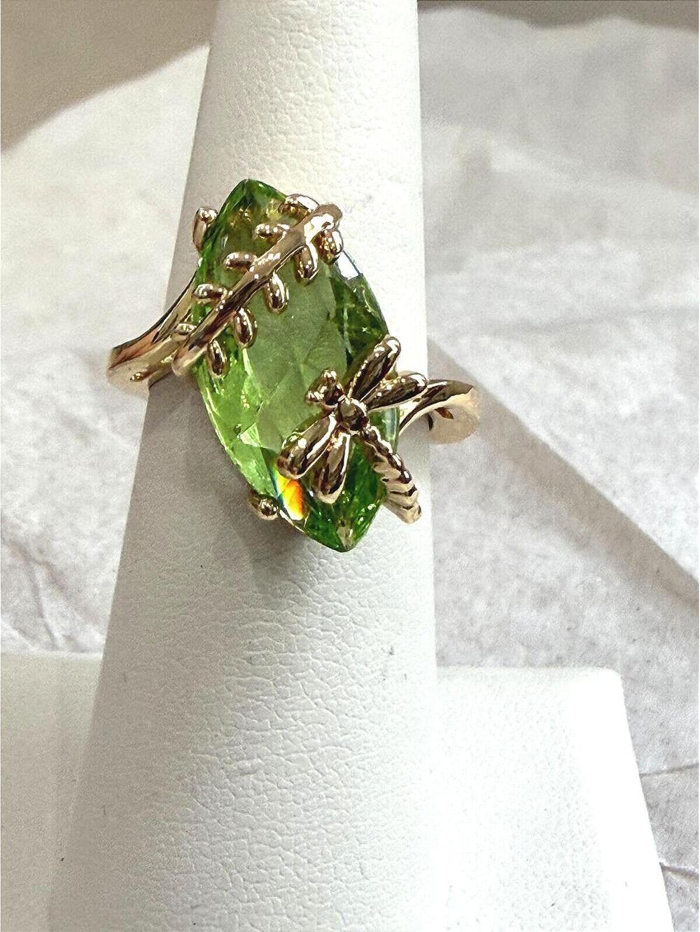 Gold Tone Ring with Green Gemstone and Dragonfly Detail Size 6